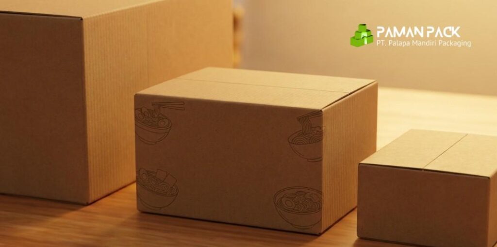 Perbandingan visual ukuran kardus untuk menonjolkan ergonomi.